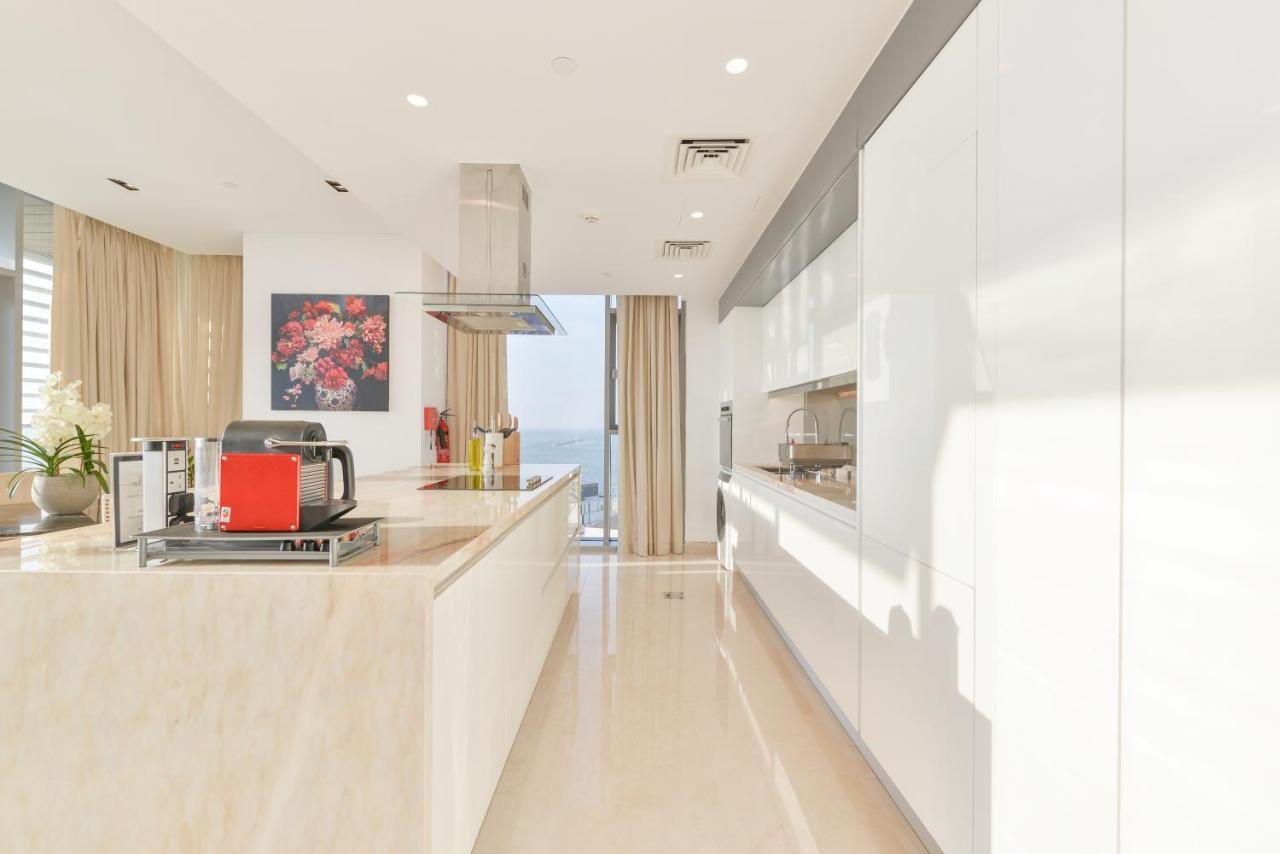Posh 2 Bedroom Oceanfront Apt In The Heart Of Bluewaters Island 迪拜 外观 照片
