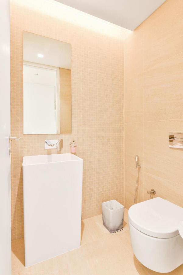 Posh 2 Bedroom Oceanfront Apt In The Heart Of Bluewaters Island 迪拜 外观 照片