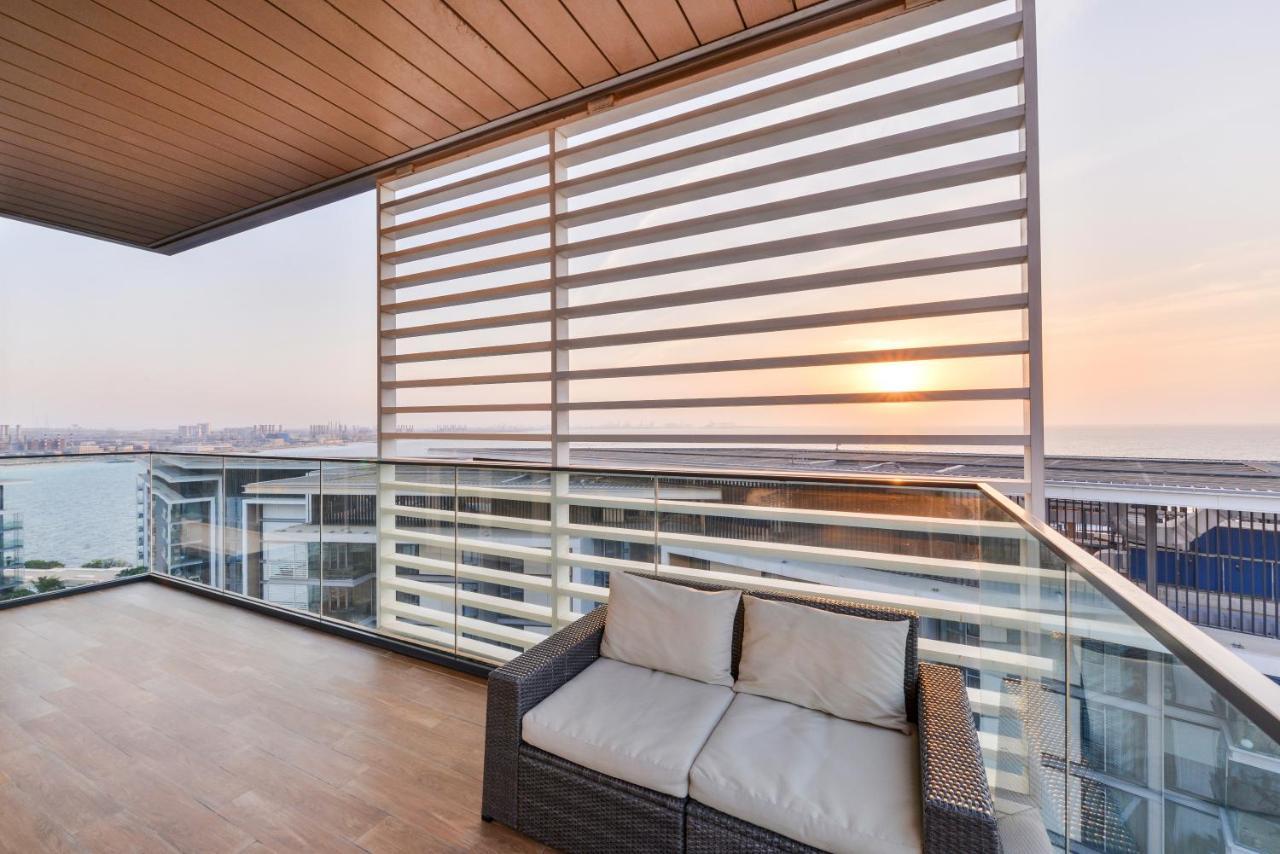 Posh 2 Bedroom Oceanfront Apt In The Heart Of Bluewaters Island 迪拜 外观 照片
